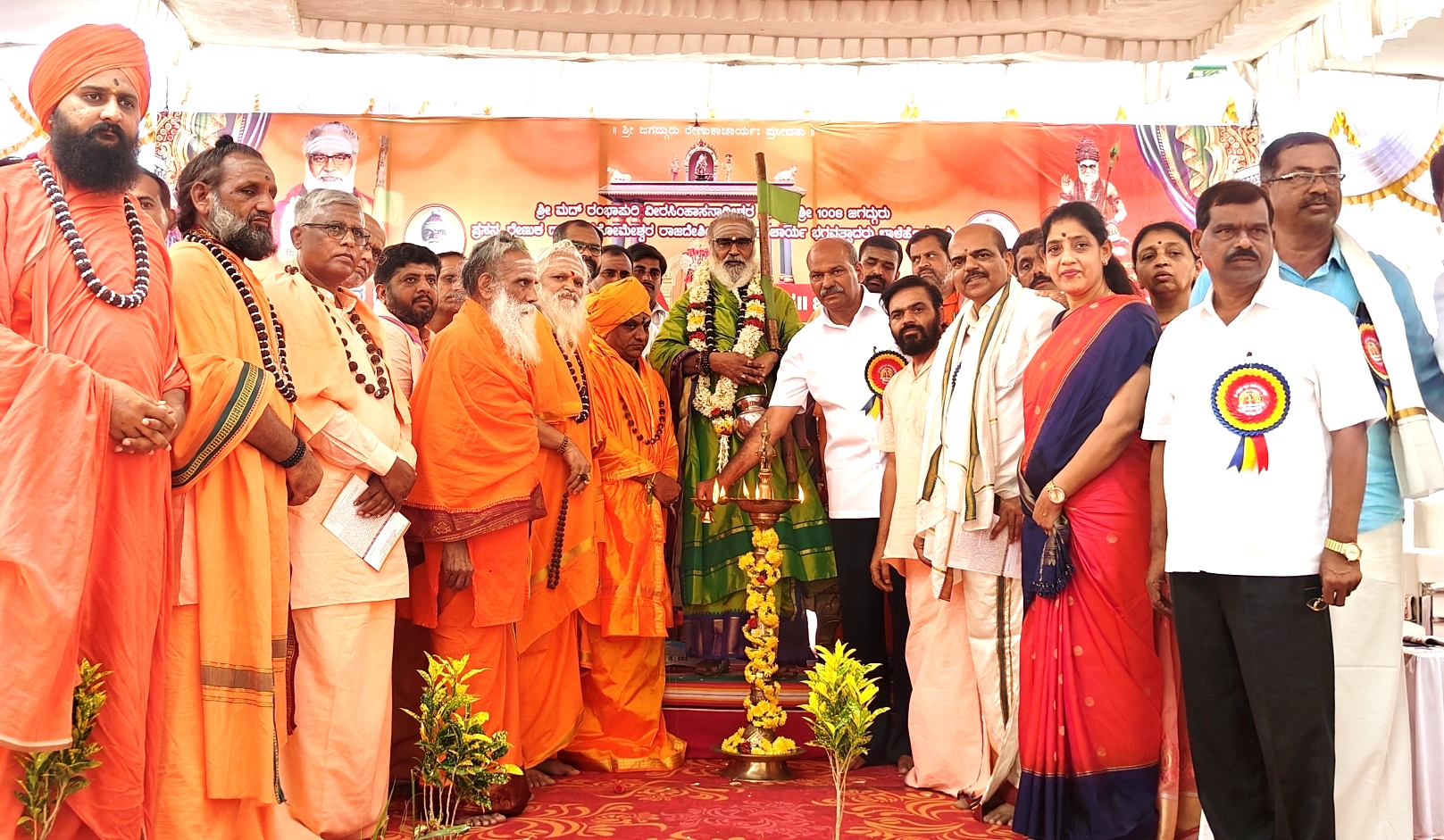 ಜನ ಮೆಚ್ಚುವ ಕೆಲಸಕ್ಕಿಂತ ದೈವ ಮೆಚ್ಚುವಂಥ ಕೆಲಸ ದೊಡ್ಡದು : ಶ್ರೀ ರಂಭಾಪುರಿ ಜಗದ್ಗುರುಗಳು