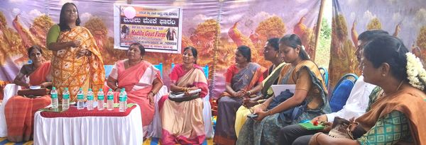 ಕುರಿ ಸಾಕಾಣಿಕೆ ಘಟಕ ಉದ್ಘಾಟನಾ ಕಾರ್ಯಕ್ರಮದಲ್ಲಿ ಮಹಿಳಾ ಅಭಿವೃದ್ಧಿ ನಿಗಮದ ಅಧ್ಯಕ್ಷೆ ಜಿ.ಪದ್ಮಾವತಿ   ಲಿಂಗತ್ವ ಅಲ್ಪಸಂಖ್ಯಾತರು ಭಿಕ್ಷಾಟನೆ ತೊರೆದು, ಸ್ವಾವಲಂಬಿ ಜೀವನ ನಡೆಸಲು ಮುಂದಾಗಿ