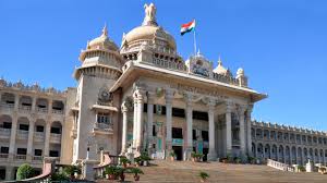 ರಾಜ್ಯಪಾಲರ ನಿರ್ಧಾರ 'ಪ್ರಜಾಪ್ರಭುತ್ವ, ಸಂವಿಧಾನದ ಕಗ್ಗೋಲೆ'...ಶೋಕಾಸ್ ನೋಟಿಸ್ ಹಿಂಪಡೆಯಲು ಸಂಪುಟ ಆಗ್ರಹ