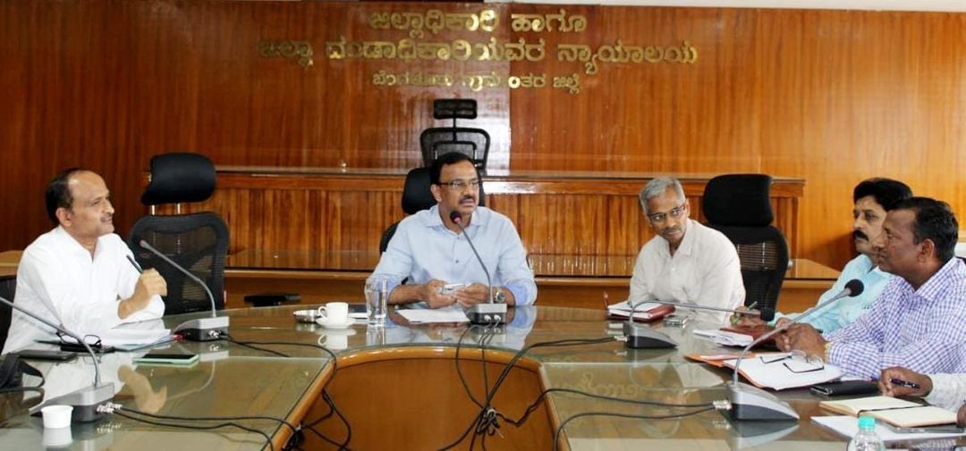 "ಸೆಪ್ಟೆಂಬರ್ ನಲ್ಲಿ ಜಿಲ್ಲಾ ಮಟ್ಟದ ಬೃಹತ್ ಉದ್ಯೋಗ ಮೇಳ: ಬೃಹತ್ ಉದ್ಯೋಗ ಮೇಳಕ್ಕೆ ಅಗತ್ಯ ಸಿದ್ಧತೆ ಕೈಗೊಳ್ಳಲು ಜಿಲ್ಲಾಧಿಕಾರಿ ಸೂಚನೆ"