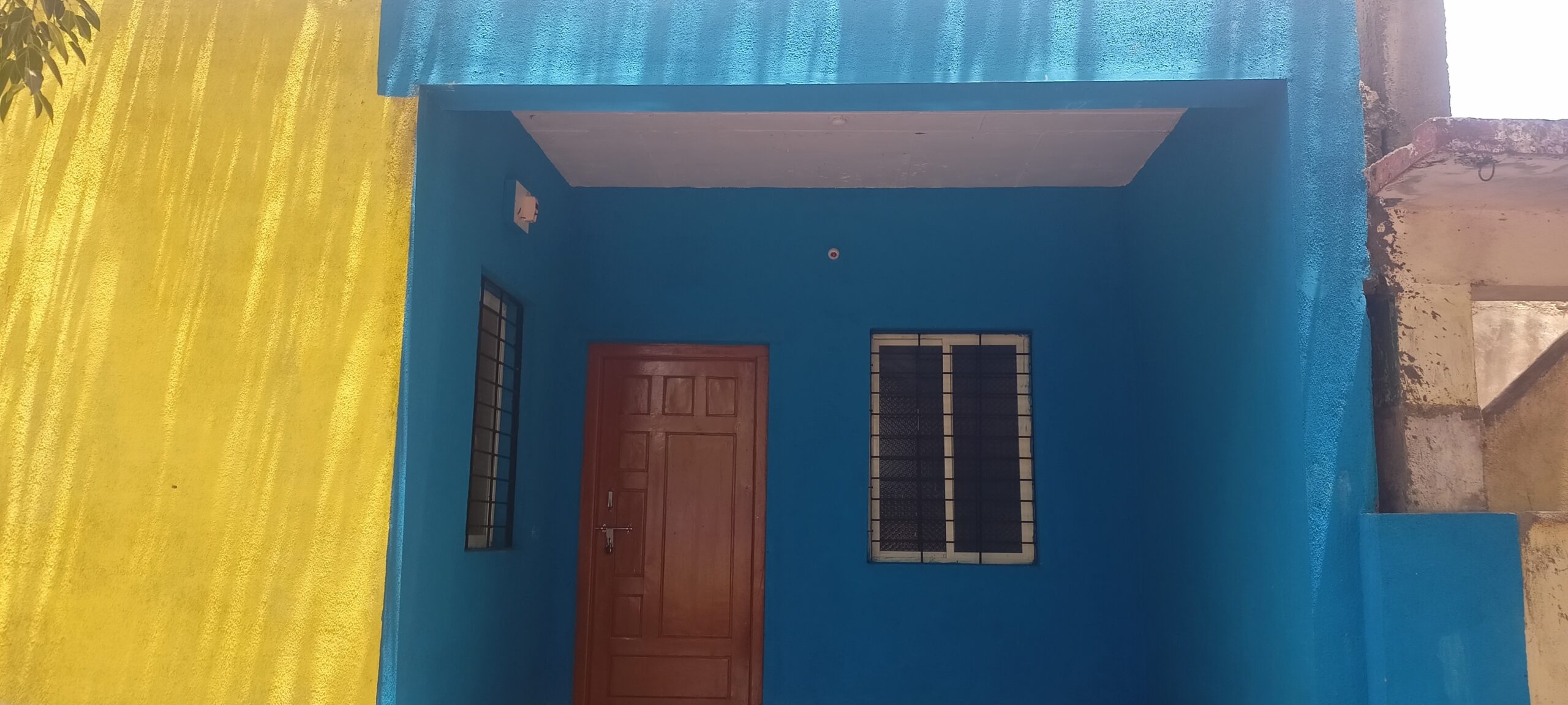 ಈ ಶಾಲೆಯ ವಿದ್ಯಾರ್ಥಿಗಳಿಗೆ ಬಯಲು ಶೌಚಾಲಯವೆ ಗತಿ.....