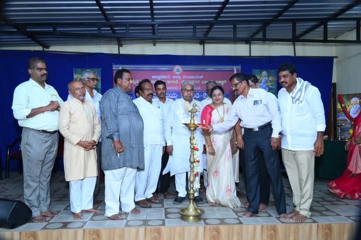 ಆಧ್ಯಾತ್ಮಿಕ ಮಾನವೀಯ ಮೌಲ್ಯ ಗುಣಗಳನ್ನು ಅಳವಡಿಸಿಕೊಳ್ಳಲು ಕರೆ: ಕೆ.ಬಿ.ಸಿದ್ಧಲಿಂಗಪ್ಪ