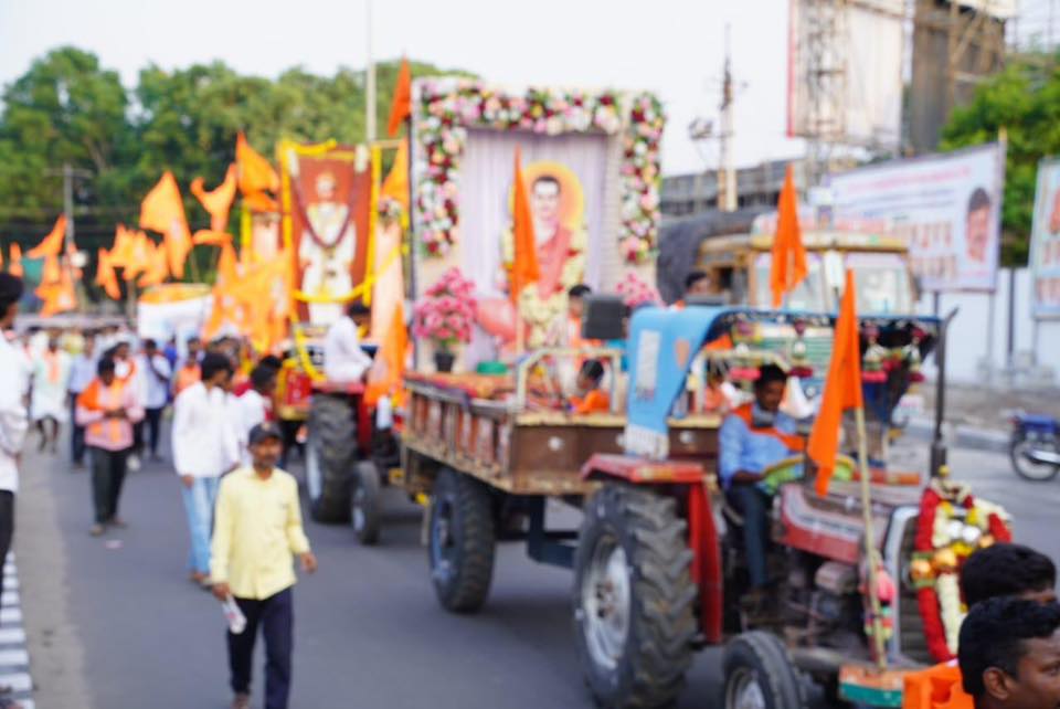 ಸಾಂಸ್ಕೃತಿಕ ನಾಯಕ ಬಸವೇಶ್ವರ ಜಯಂತಿ ಅಂಗವಾಗಿ ಬಳ್ಳಾರಿ ನಗರದಲ್ಲಿ ಭವ್ಯ ಮೆರವಣಿಗೆ