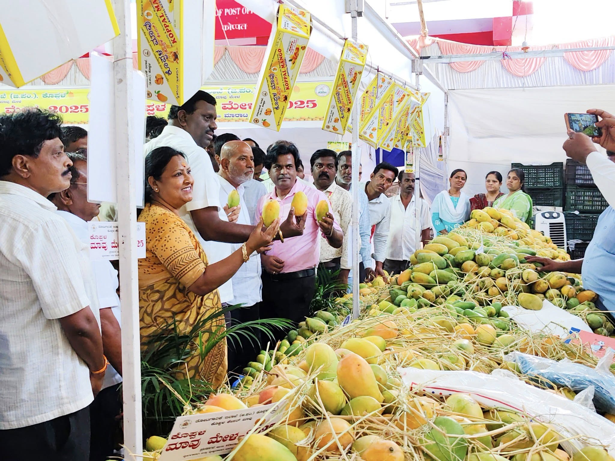 ಕೊಪ್ಪಳ ಮಾವು ಮೇಳ- 2025 .. ತೋಟಗಾರಿಕೆ ಬೆಳೆಗಳಿಂದ ರೈತರಿಗೆ ಹೆಚ್ಚಿನ ಲಾಭ ಸಿಗಲಿದೆ- ಕೆ.ರಾಘವೇಂದ್ರ ಹಿಟ್ನಾಳ ----
