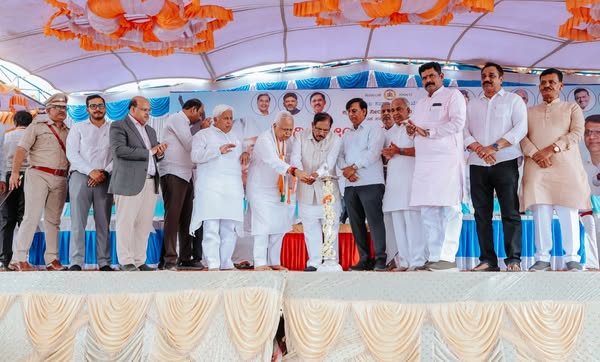 ಶಿರೂರು ಪುನರ್‌ವಸತಿ ಗ್ರಾಮದಲ್ಲಿ ದಿ. ಕೆ.ಎಚ್.ಪಾಟೀಲ್ ರವರ ಮೂರ್ತಿ ಅನಾವರಣ -- ಕೆ.ಎಚ್. ಪಾಟೀಲ್ ಅವರು ಹುಟ್ಟು ಹೋರಾಟಗಾರರಾಗಿದ್ದರು- ಗೃಹ ಸಚಿವ ಡಾ. ಜಿ. ಪರಮೇಶ್ವರ