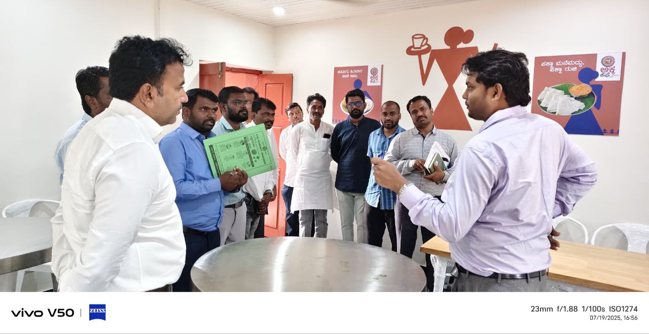 ಲಿಂಗಸೂರನಲ್ಲಿ ಅಕ್ಕ ಕೆಫೆ ವೀಕ್ಷಣೆ ಮಾಡಿದ ಜಿಪಂ ಸಿಇಓ