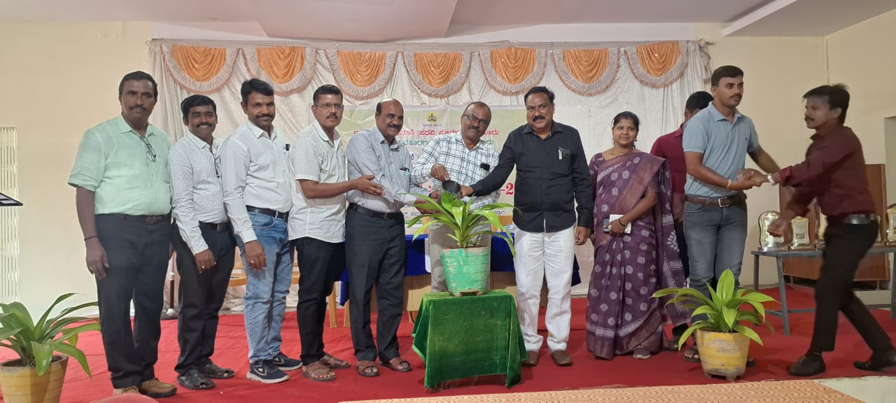 ಸೇಂಟ್ ಜಾನ್ಸ್ ಪದವಿಪೂರ್ವ ಕಾಲೇಜಿನಲ್ಲಿ ಬಳ್ಳಾರಿ ಜಿಲ್ಲಾ ಮಟ್ಟದ ಯುವ ಸಂಸತ್ ಅಣಕು ಸ್ಪರ್ಧೆ ನಡೆಯಿತು.