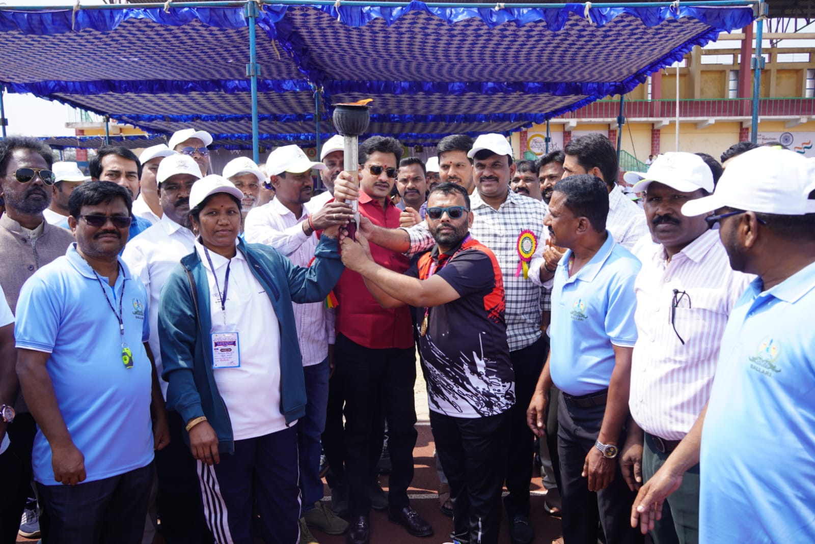 ಜಿಲ್ಲಾ ಮಟ್ಟದ ಸರ್ಕಾರಿ ನೌಕರರ ಕ್ರೀಡಾಕೂಟ ಮತ್ತು ಸಾಂಸ್ಕೃತಿಕ ಸ್ಪರ್ಧೆ ಉದ್ಘಾಟಿಸಿ ಶಾಸಕ ನಾರಾ ಭರತ್ ರೆಡ್ಡಿ ಹೇಳಿಕೆ ನೌಕರರ ಪ್ರಾಮಾಣಿಕ ಕರ್ತವ್ಯದಿಂದ ಸರ್ಕಾರಕ್ಕೆ ಗೌರವ