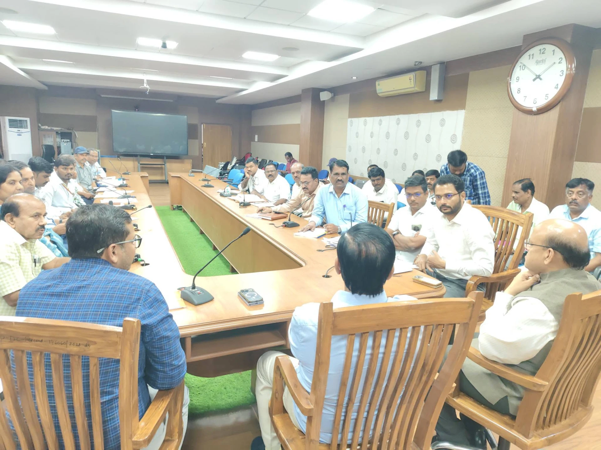 ಬರ ಮುನ್ಸೂಚನೆ; ಯಲಬುರ್ಗಾ, ಕುಕನೂರು ತಾಲ್ಲೂಕಿನಲ್ಲಿ ಕ್ರೀಯಾಯೋಜನೆ ರೂಪಿಸಲು ಶಾಸಕರ ಸೂಚನೆ