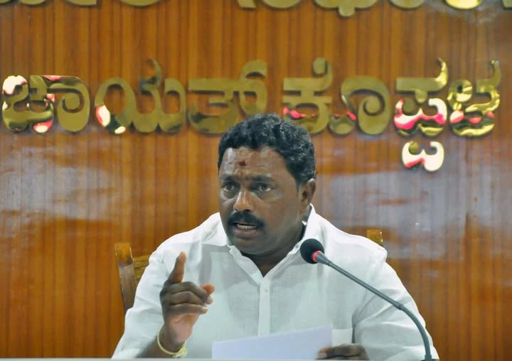ಗ್ಯಾರಂಟಿ ಸರ್ಕಾರದಿಂದ ಗೃಹ ಲಕ್ಷ್ಮಿ ಫಲಾನುಭವಿಗಳಿಗೆ 31ನೇ ಕಂತಿನ ಹಣ ಬಿಡುಗಡೆ