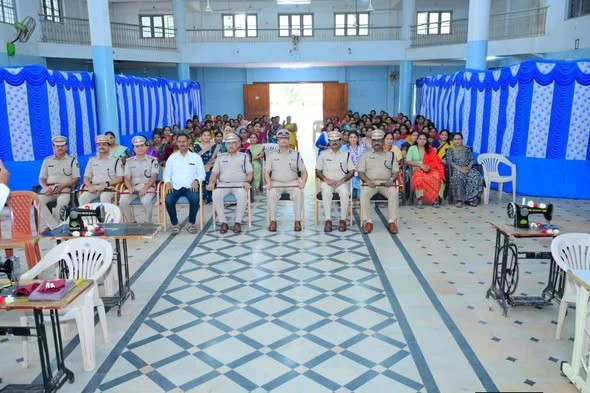 ಪೊಲೀಸ್ ಕುಟುಂಬದ ಮಹಿಳೆಯರಿಗೆ ಉಚಿತ ಹೊಲಿಗೆ ತರಬೇತಿ ಕಾರ್ಯಕ್ರಮಕ್ಕೆ ಚಾಲನೆ