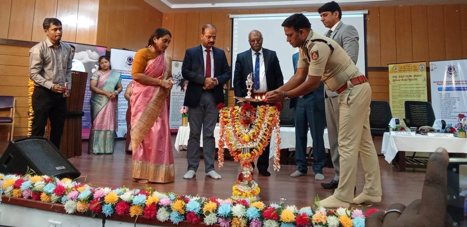 ಮಕ್ಕಳ ಭವಿಷ್ಯ ರೂಪಿಸಲು ಕಾನೂನು ಅರಿವು ಅತ್ಯವಶ್ಯ