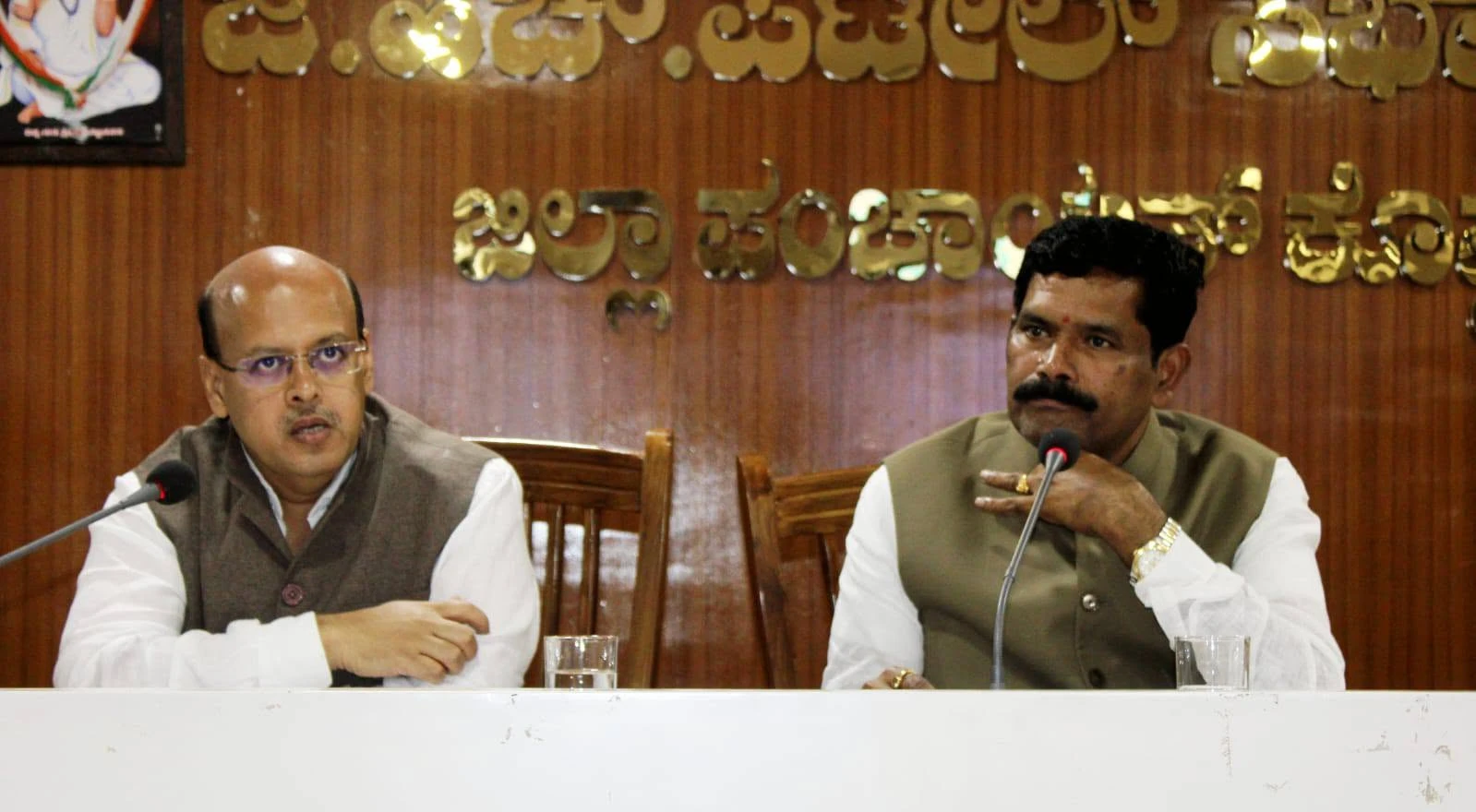ಬರ ಪರಿಸ್ಥಿತಿ, ಬೆಳೆ ಹಾನಿ ಕುರಿತು ಪ್ರಗತಿ ಪರಿಶೀಲನಾ ಸಭೆ ----- ಬೆಳೆ ಹಾನಿಯಿಂದ ನಷ್ಟದಲ್ಲಿರುವ ರೈತರಿಗೆ ಮಧ್ಯಂತರ ಬೆಳೆ ವಿಮೆ ಪರಿಹಾರ ನೀಡಲು ಕ್ರಮ ವಹಿಸಿ: ಸಚಿವರಾದ ಶಿವರಾಜ ತಂಗಡಗಿ