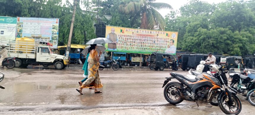 ತಾಲೂಕಿನಾದ್ಯಂತ ಜಿಟಿಜಿಟಿ ಮಳೆ, ಬಿತ್ತನೆ ಕಾರ್ಯಕ್ಕೆ ಅಡ್ಡಿ: