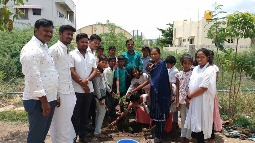 ನಂದಿ ಪಬ್ಲಿಕ್ ಶಾಲೆಯಲ್ಲಿ ವನಸಿರಿ ಫೌಂಡೇಶನ್ ವತಿಯಿಂದ ವಿಶ್ವ ಪರಿಸರ ದಿನಾಚರಣೆ