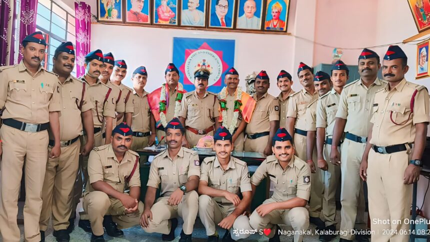 ಮುಖ್ಯಮಂತ್ರಿಗಳ ಪದಕ ಪ್ರಧಾನ ಸ್ವೀಕರಿಸಿದ ಅಗ್ನಿಶಾಮಕ ಶ್ರೀ ಮಂಜುನಾಥ್ ಹಾಗೂ ಅಗ್ನಿಶಾಮಕ ಅಧಿಕಾರಿಯಾಗಿ ಪದೋನ್ನತಿ ಪಡೆದ ನರಸಪ್ಪ ಕೆ ಅವರಿಗೆ ಅಗ್ನಿಶಾಮಕ ಇಲಾಖೆ ಅಧಿಕಾರಿಗಳು ಸಿಬ್ಬಂದಿ ವರ್ಗದಿಂದ ಅಭಿನಂದನೆಗಳೊಂದಿಗೆ ಸನ್ಮಾನ