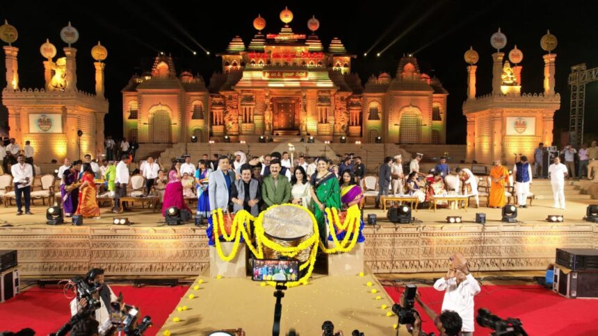 ಹಂಪಿ ಉತ್ಸವ ನಾಡ ಹಬ್ಬಕ್ಕೆ ಚಾಲನೆ ಉತ್ಸವಕ್ಕೆ ಮತ್ತಷ್ಟು ವಿಜೃಂಭಣೆ, ಬರುವ ವರ್ಷವು ಅದ್ಧೂರಿ ಹಂಪಿ ಉತ್ಸವ- ಸಚಿವ ಜಮೀರ್ ಅಹ್ಮದ್ ಖಾನ್