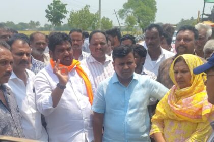 ಆಲಿಕಲ್ಲು ಮಳೆಯಿಂದಾಗಿ ಭತ್ತ ಹಾನಿಗೊಳಗಾದ ರೈತರಿಗೆ ಸರಕಾರ ಪ್ರತಿ ಎಕರೆಗೆ 50ಸಾವಿರ ರೂ. ಪರಿಹಾರ ನೀಡಬೇಕು.ಬಿಜೆಪಿ ಜಿಲ್ಲಾಧ್ಯಕ್ಷ ಬಸವರಾಜ ದಡೆಸೂಗೂರು