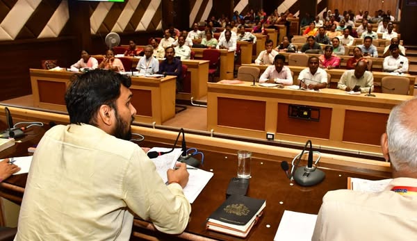 ಕಳಪೆ ಸಾಧನೆ ತೋರಿದ ಶಾಲೆಗಳಿಗೆ ಶೋಕಾಸ್ ನೋಟಿಸ್;ಎಸ್.ಎಸ್.ಎಲ್.ಸಿ ಪರೀಕ್ಷೆಯಲ್ಲಿ ಶೂನ್ಯ ಸಾಧನೆ ಮಾಡಿದ 6 ಶಾಲೆಗಳ ಬಗ್ಗೆ ಸರಕಾರಕ್ಕೆ ವರದಿ; ಸೂಕ್ತ ಕ್ರಮ: ಜಿ.ಪಂ.ಸಿಇಓ ಭುವನೇಶ ಪಾಟೀಲ