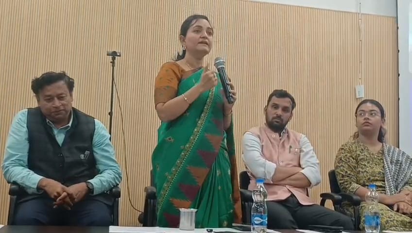 ಮಿಷನ್ ವಿದ್ಯಾಕಾಶಿ-0.2 ಜಿಲ್ಲೆಯ ಪ್ರಾಥಮಿಕ, ಪ್ರೌಢಶಾಲೆಗಳ ಶೈಕ್ಷಣಿಕ ಬಲವರ್ಧನೆಗೆ ವಿದ್ಯಾಶಕ್ತಿ ಯೋಜನೆ; ಧಾರವಾಡ ಐಐಐಟಿ ಸಹಯೋಗದಲ್ಲಿ ಮಹತ್ವಾಕಾಂಕ್ಷಿ ಕಾರ್ಯಕ್ರಮ ಅನುಷ್ಠಾನ: ಜಿಲ್ಲಾಧಿಕಾರಿ ದಿವ್ಯ ಪ್ರಭು