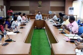 ಅಂತರಾಷ್ಟ್ರೀಯ ಯೋಗ ದಿನಾಚರಣೆಯಲ್ಲಿ ಹೆಚ್ಚಿನ ಸಂಖ್ಯೆಯ ಜನರು ಭಾಗಿಯಾಗುವಂತೆ ನೋಡಿಕೊಳ್ಳಿ – ಅಪರ ಜಿಲ್ಲಾಧಿಕಾರಿ ಸಿದ್ರಾಮೇಶ್ವರ