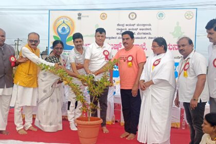 ಸದೃಢ ದೇಹ, ಮಾನಸಿಕತೆಗೆ ನಿತ್ಯ ಯೋಗ ಸಹಕಾರಿ. 11ನೇ ಅಂತರಾಷ್ಟ್ರೀಯ ಯೋಗ ದಿನಾಚರಣೆ ಉದ್ಘಾಟಿಸಿ ಜಿಲ್ಲಾಧಿಕಾರಿ ಎಂ.ಎಸ್.ದಿವಾಕರ್.