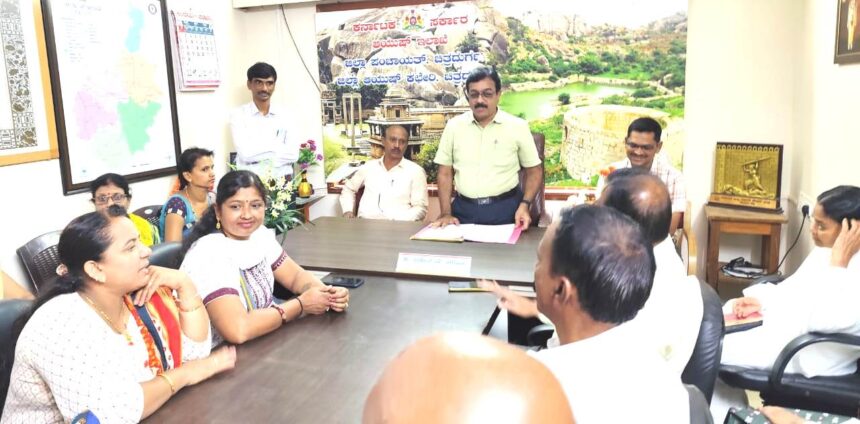 ಜಿಲ್ಲಾ ಆಯುಷ್ ಅಧಿಕಾರಿ ಡಾ.ಚಂದ್ರಕಾಂತ್ ಎಸ್.ನಾಗಸಮುದ್ರ ಕರೆ ವಿಶ್ವ ಯೋಗ ದಿನಾಚರಣೆ ದಶಮಾನೋತ್ಸವ ಯಶಸ್ವಿಗೊಳಿಸಿ