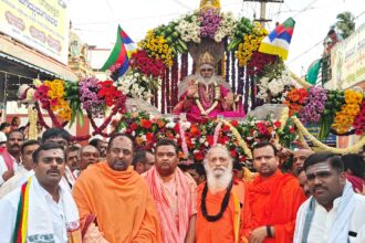ಬಾಳಿನ ವಿಕಾಸಕ್ಕೆ ಗುರಿ ಗುರು ಮುಖ್ಯ : ಶ್ರೀ ರಂಭಾಪುರಿ ಜಗದ್ಗುರುಗಳು