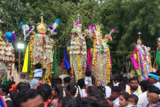 ಸಂಭ್ರಮದಿಂದ ಜರುಗಿದ ಮೊಹರಂ ಹಬ್ಬ    ಹಿಂದೂ-ಮುಸ್ಲಿಂ ಭಾವೈಕ್ಯತೆಗೆ ಸಾಕ್ಷಿಯಾದ ತೊಂಡಿಹಾಳ ಗ್ರಾಮ