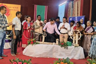 11ನೇ ರಾಷ್ಟೀಯ ಕೈಮಗ್ಗ ದಿನಾಚರಣೆಯಲ್ಲಿ ಜಿ.ಪಂ. ಸಿಇಓ ಅಭಿಪ್ರಾಯ ಕೈಮಗ್ಗ, ನೇಕಾರರು ದೇಶದ ಅಸ್ತಿತ್ವ