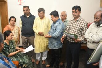 *ಗಂಗೂಬಾಯಿ ಹಾನಗಲ್ ಅವರ ಜನ್ಮ ಸ್ಥಳ ಗಂಗೋತ್ರಿಗೆ ಭೇಟಿ ನೀಡಿ, ಅಭಿವೃದ್ಧಿಯ ಬಗ್ಗೆ ಚರ್ಚಿಸಿದ ಜಿಲ್ಲಾಧಿಕಾರಿ ದಿವ್ಯ ಪ್ರಭು*